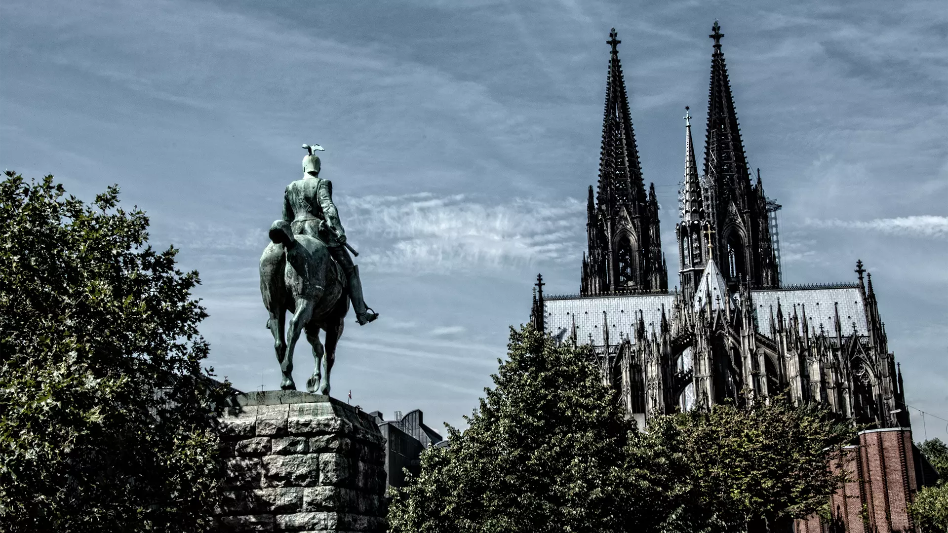 Reiterdenkmal auf der Hohenzollernbrücke
